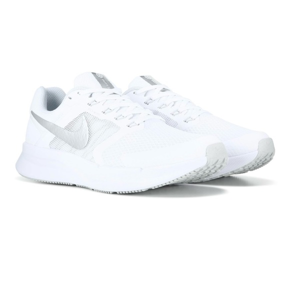 Nike Women’s Run Swift 3 Running Shoes - Picture 2 of 14